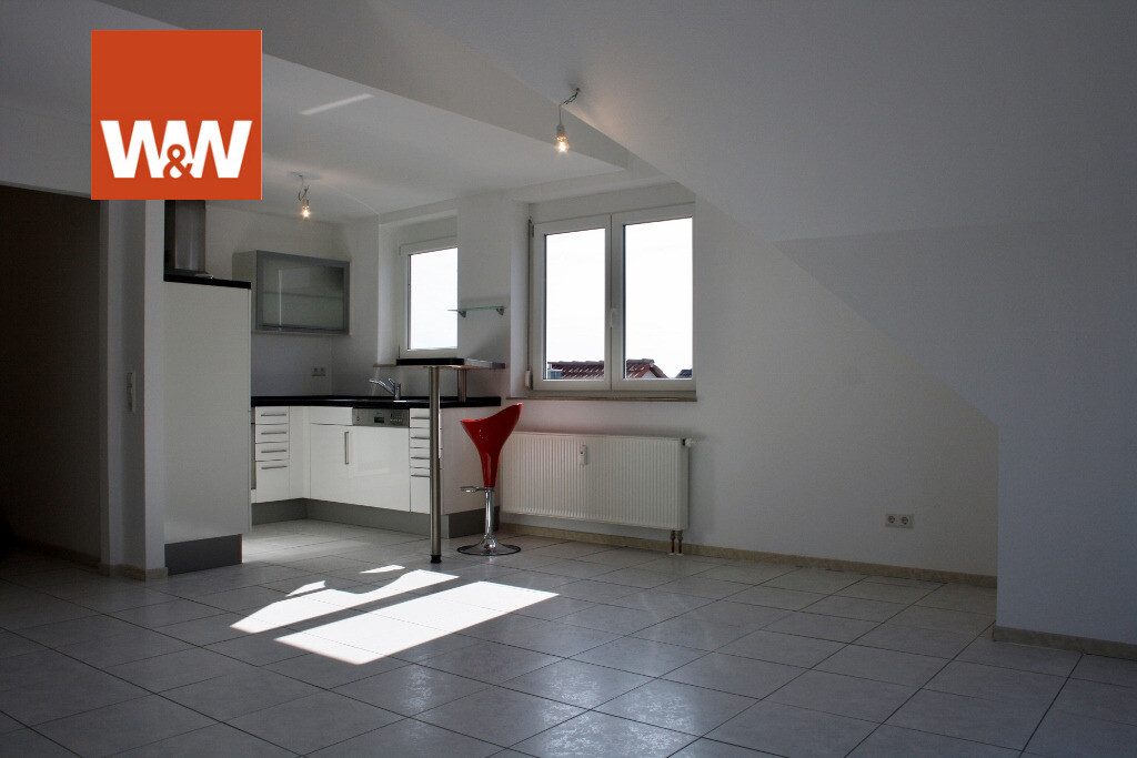 Immobilienangebot - Filderstadt - Alle - Schöne 4 - Zimmer - Dachgeschoss - Maisonette - Wohnung mit Süd - West - Balkon u. Garagenstellplatz