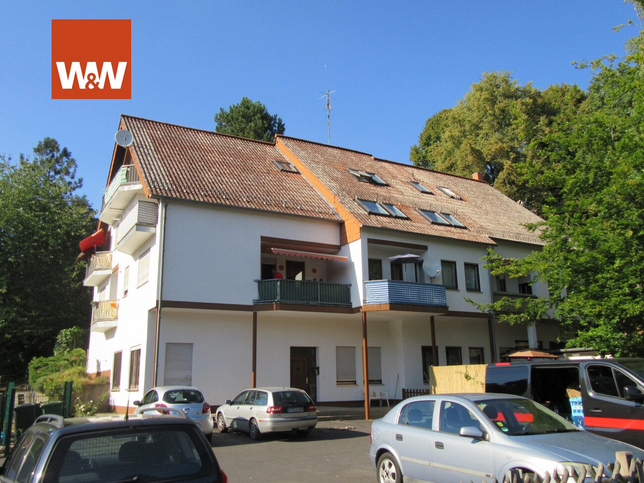 Immobilienangebot - Marburg - Alle - 2-Zimmer Eigentumswohnung mit Balkon, Keller und PKW-Stellplatz
in Marburg