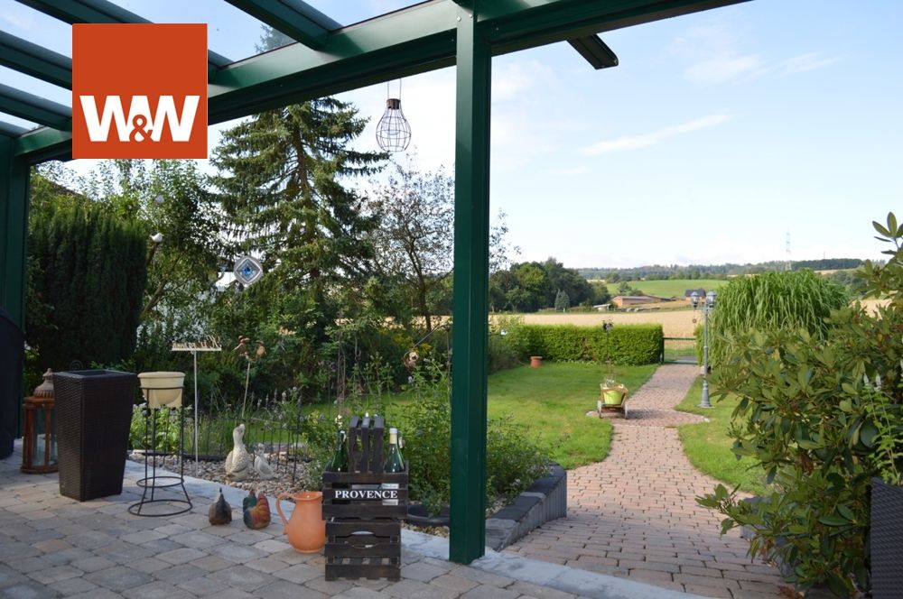 Immobilienangebot - Fuldatal - Alle - +++ Topp modernisiertes, freistehendes Haus mit vielen tollen Vorzügen in herrlicher Feldrandlage +++