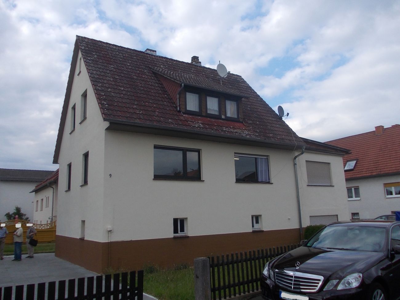 Immobilienangebot - Lahntal Goßfelden - Alle - Einfamilienhaus mit Instandhaltungsrückstau im Innenbereich - in guter Lage von Goßfelden auf einem schönen und großzügigen Grundstück.