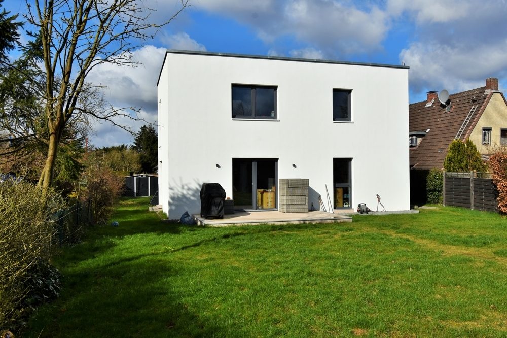 Immobilienangebot - Hamburg - Alle - Neubau aus 2020 Altbau aus 1952 aufwendig saniert! Wärmepumpeneinbau möglich!