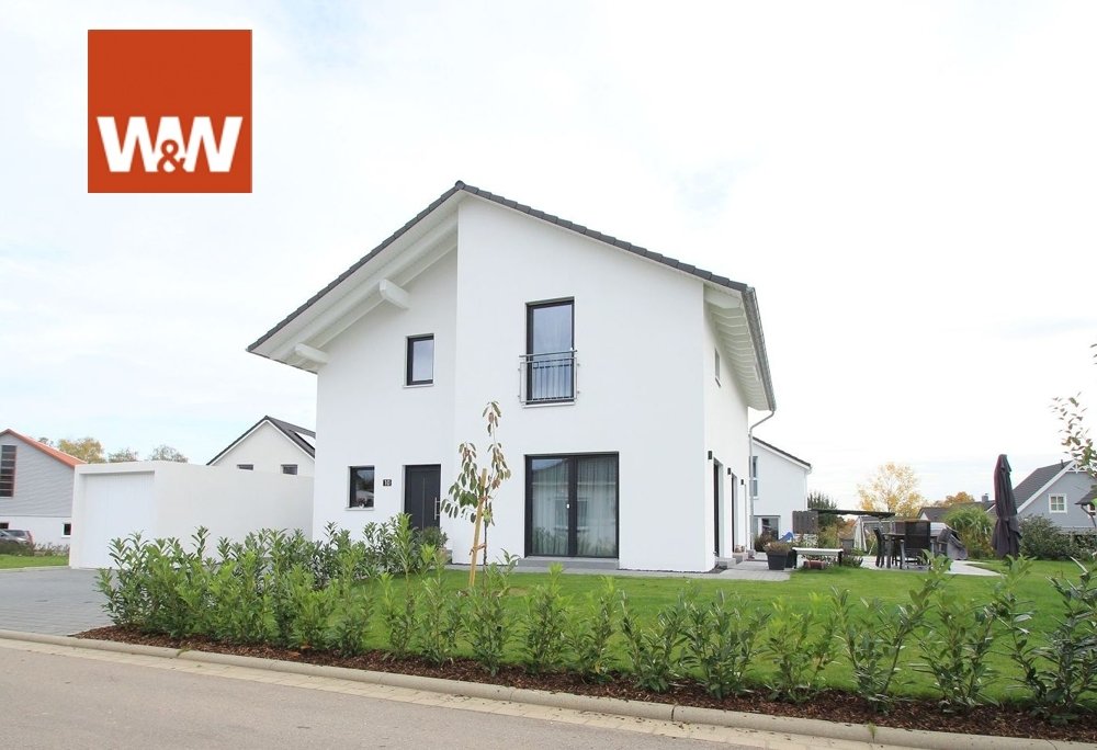 Immobilienangebot - Eschach - Alle - Einfach einziehen! Modernes Einfamilienhaus mit Einbauküche und Garage - Baujahr 2017 in Eschach