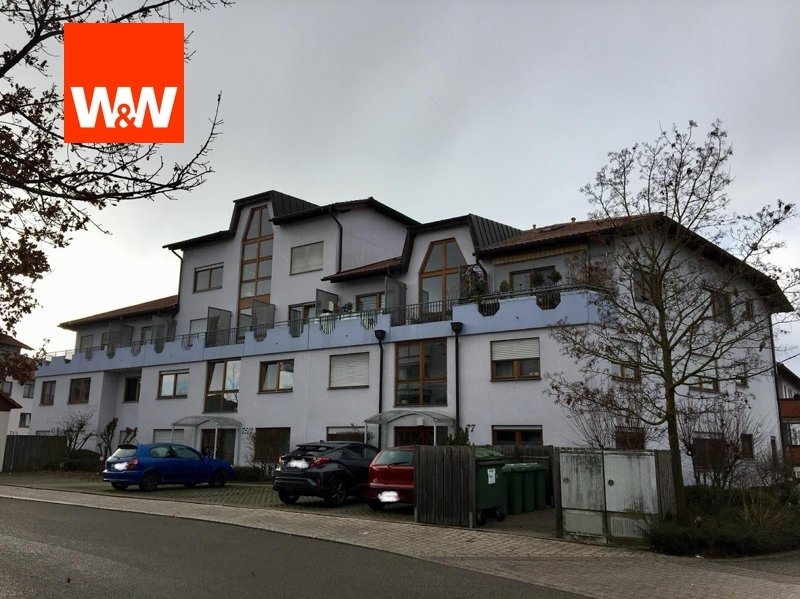 Immobilienangebot - Markgröningen - Alle - Schöne 3,5 Zimmer-DG-Wohnung in Markgröningen!