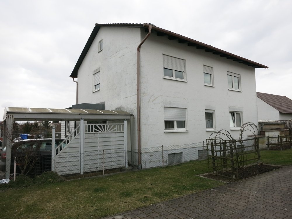Immobilienangebot - Oberpöring - Alle - ***Renovierungsbedürftiges Ein-/Zweifamilienhaus mit Carport in Oberpöring***