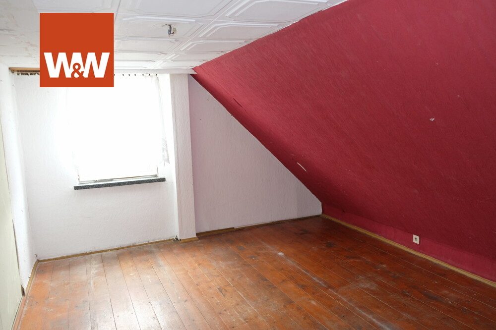 Immobilienangebot - Eibenstock - Alle - Haus sucht glückliche Familie in Sosa