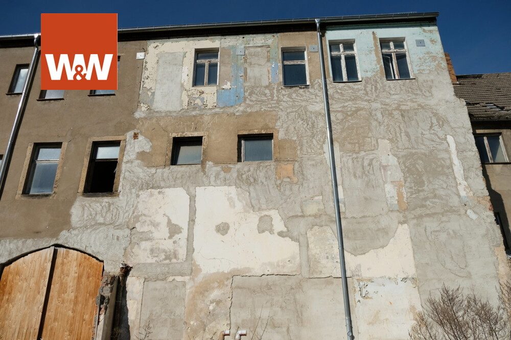 Immobilienangebot - Rosswein - Alle - Wohn-und Geschäftshaus zum sanieren direkte Marktlage in Roßwein
