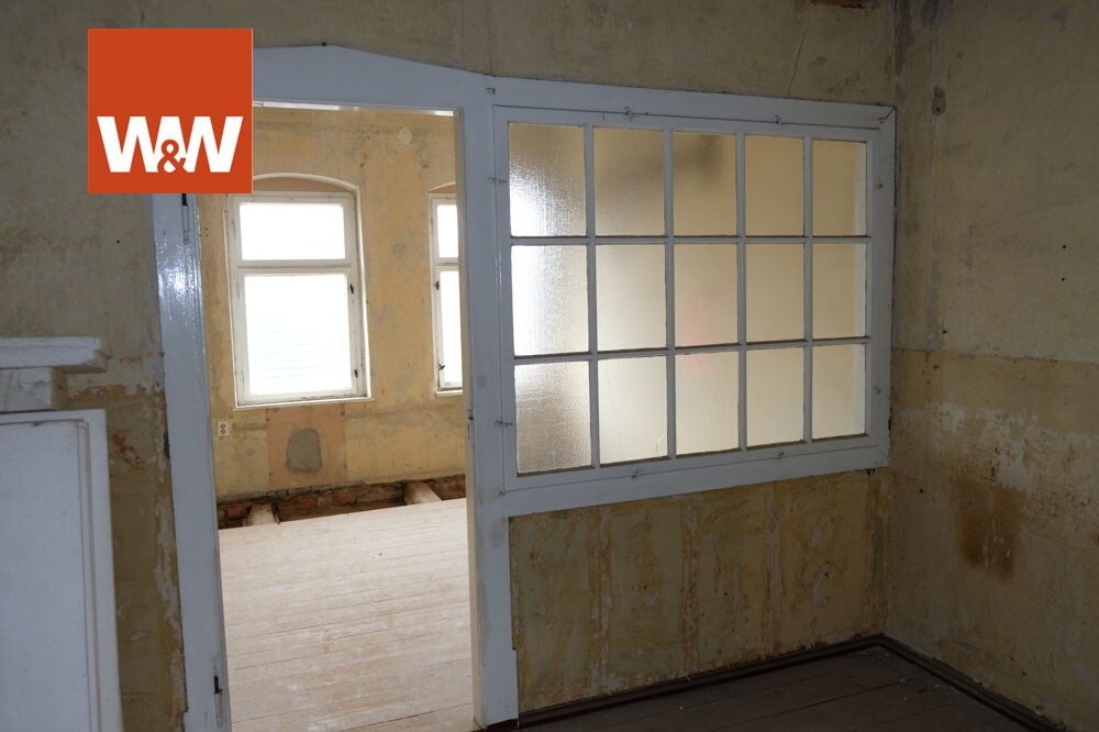 Immobilienangebot - Rosswein - Alle - Wohn-und Geschäftshaus zum sanieren direkte Marktlage in Roßwein
