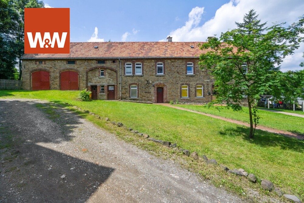 Immobilienangebot - Scheibenberg - Alle - 2 Mehrfamilienhäuser im Erzgebirge mit 8602 m² baureifes Grundstück (Zentrumnah)