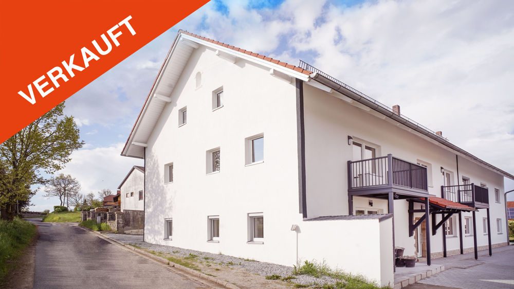 Immobilienangebot - Cham - Alle - Landhaus Feeling - kernsanierte 4 Zimmer Wohnung mit Terrasse
