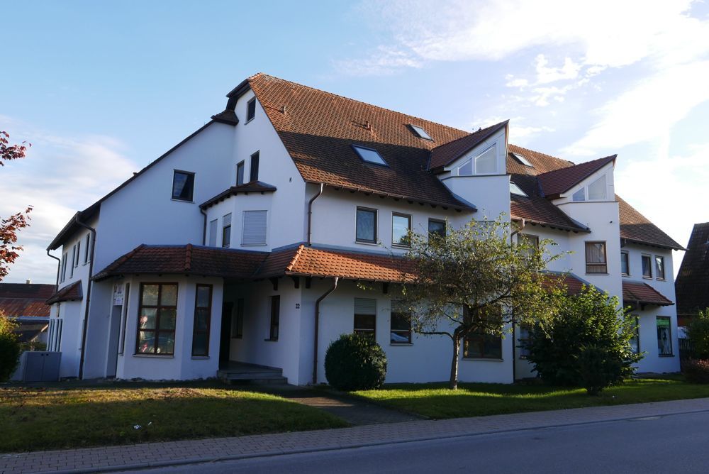 Immobilienangebot - Mötzingen - Alle - Zentral gelegene helle 4-Zimmer-ETW 
mit Balkon im Herzen von Mötzingen