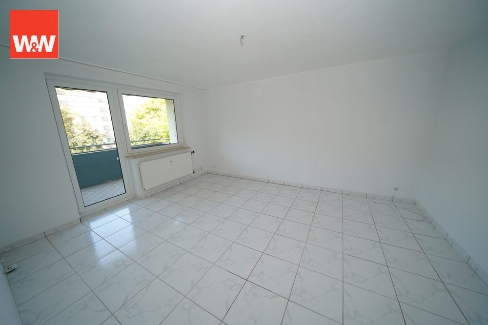 Immobilienangebot - Hürth - Alle - VERMIETET: Hier lässt es sich leben! - frisch renovierte und helle 2-Zimmer-Wohnung im Herzen von Hürth