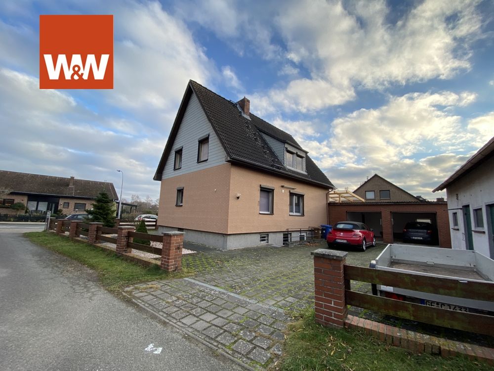 Immobilienangebot - Abbesbüttel - Alle - Großes Grundstück mit unterkellertem EFH, 3 Garagen, Carport u. Nebengebäude, in Abbesbüttel nahe BS