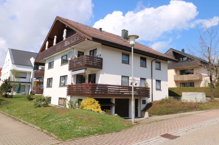 Immobilienangebot - Loßburg - Alle - 5-Familienhaus in guter Wohnlage von Loßburg