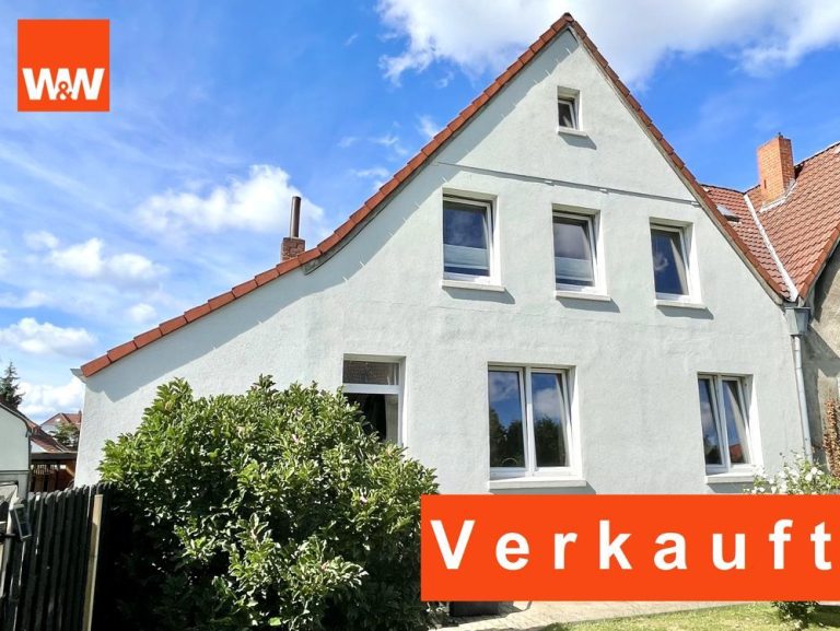 Immobilienangebot - Lünen / Horstmar - Alle - Hübsches modernisiertes Einfamilienhaus mit tollem Garten, Garage und zusätzlicher Kaminheizung