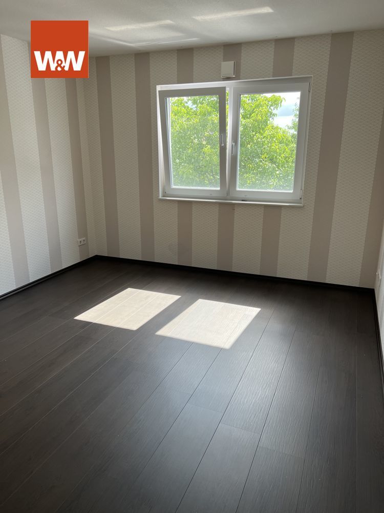 Immobilienangebot - Leopoldshöhe - Alle - Einfamilienhaus KFW 70 Luftwärmepumpe Fußbodenheizung