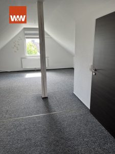 Immobilienangebot - Leopoldshöhe - Alle - Einfamilienhaus KFW 70 Luftwärmepumpe Fußbodenheizung