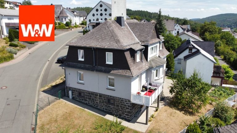 Immobilienangebot - Bad Endbach - Alle - Schönes Einfamilienhaus mit Potenzial für 2 Familien