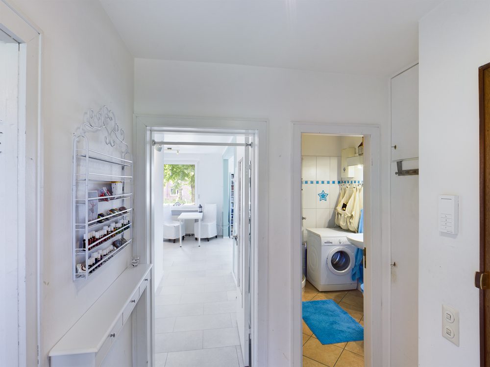 Immobilienangebot - Hamburg - Alle - Frei ab Dezember mit Tiefgaragenstellplatz !