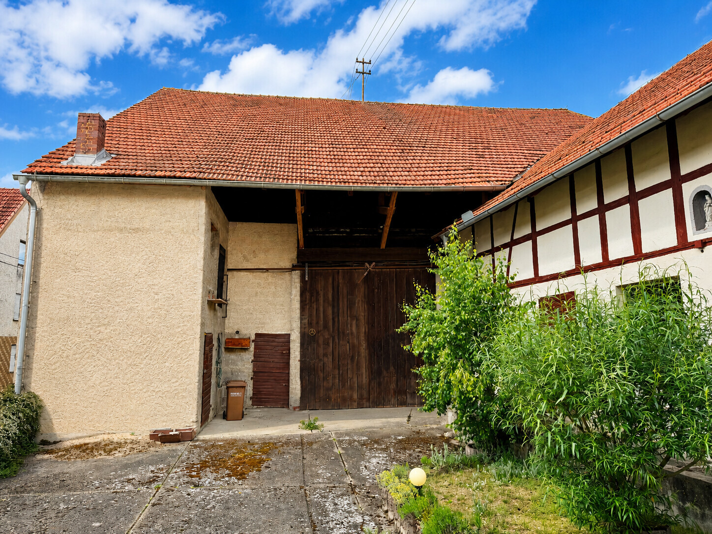 Immobilienangebot - Zapfendorf / Oberoberndorf - Alle - Ehemaliges Bauernhofanwesen 
mit Nebengebäuden & optionaler Wiesenfläche für Tierhaltung und Freizeit