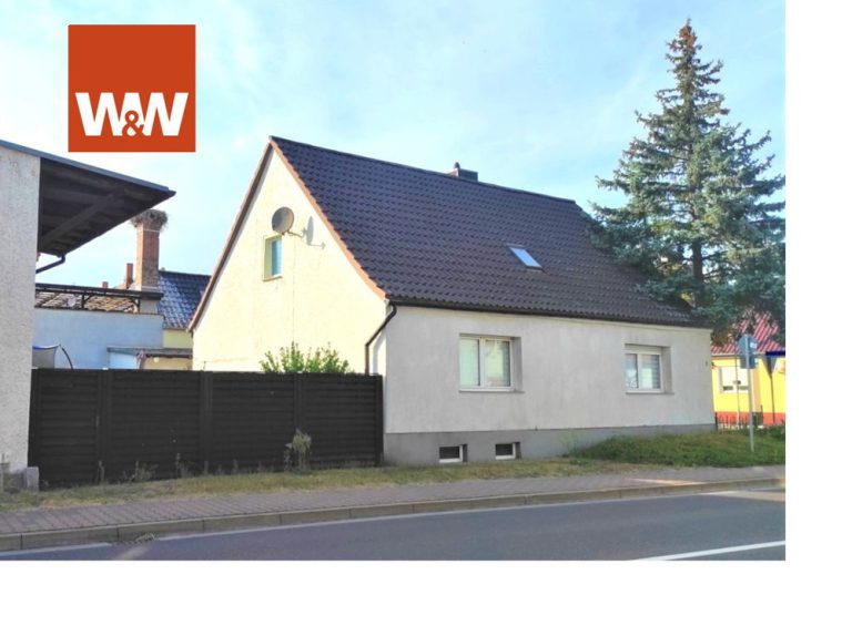 Immobilienangebot - Gommern / Wahlitz - Alle - Hübsches Einfamilienhaus mit tollem Nebengelass in Wahlitz
