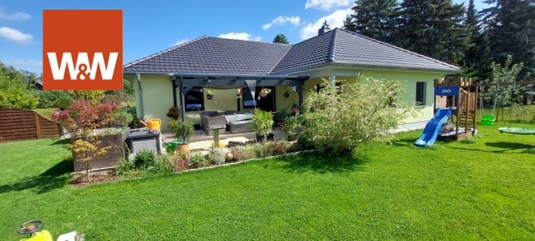 Immobilienangebot - Bernstadt auf dem Eigen - Alle - Attraktiver und hochwertiger Wohnbungalow an schönem Standort in Kemnitz