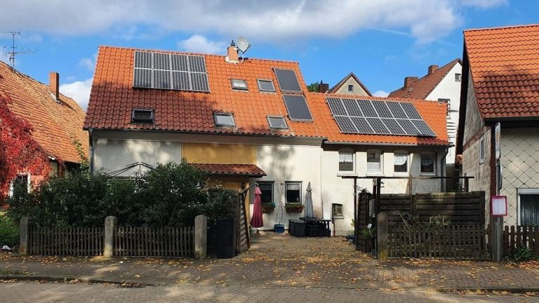Immobilienangebot - Eimbeckhausen - Alle - Modernisiertes Haus für die große Familie!