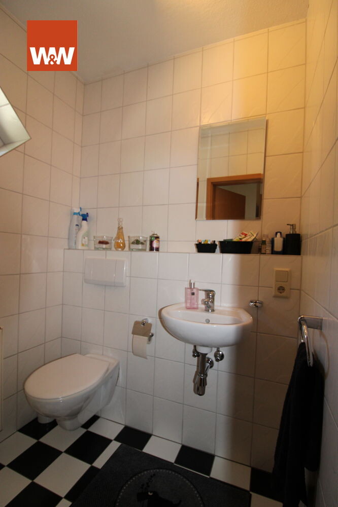 Immobilienangebot - Papenburg - Alle - Reihenendhaus zentrumnah und doch im Grünen.
ca.97 m² Wohnfläche, plus ca.14 m² Studio, plus Nutzfl.