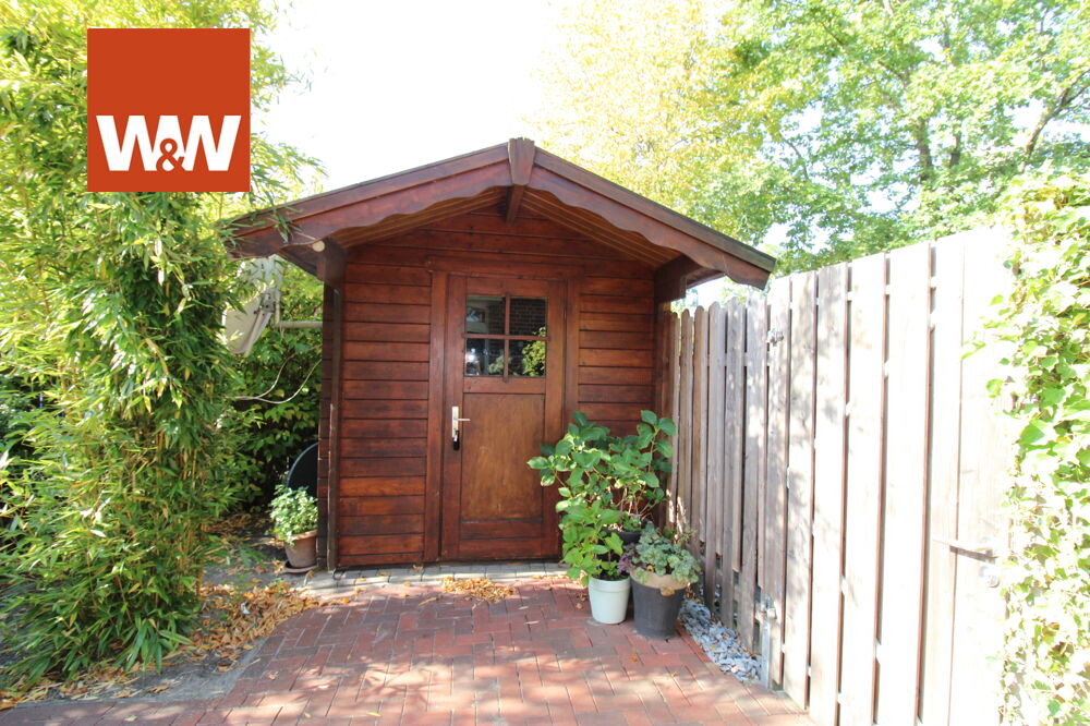 Immobilienangebot - Papenburg - Alle - Reihenendhaus zentrumnah und doch im Grünen.
ca.97 m² Wohnfläche, plus ca.14 m² Studio, plus Nutzfl.