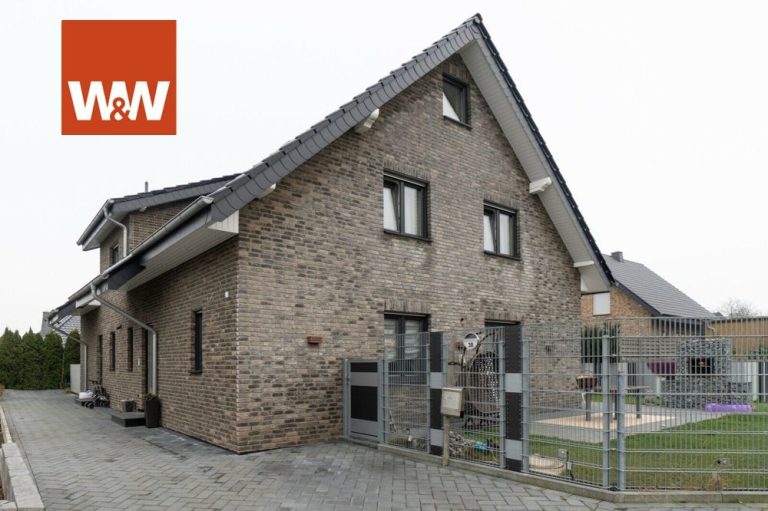Immobilienangebot - Bünde - Alle - Modernes Einfamilienhaus mit Einliegerwohnung in Bünde