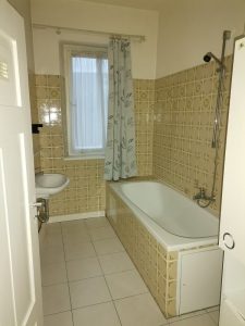 Immobilienangebot - Ansbach - Alle - Ensemble aus drei Wohnhäusern. Größtenteils bezugsfrei, im Sanierungsgebiet.