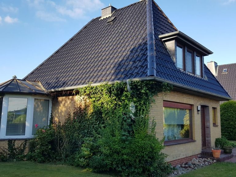 Immobilienangebot - Heide - Alle - Gemütliches, charmantes Einfamilienhaus mit tollem Grundstück in ruhiger Lage von Heide
