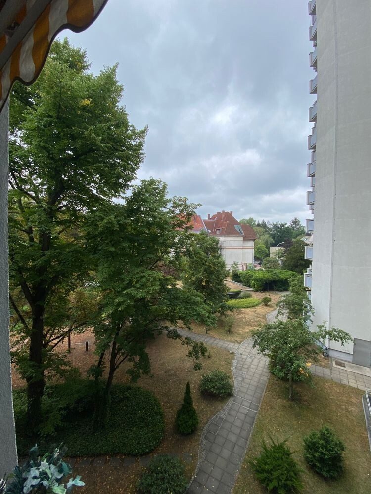 Immobilienangebot - Berlin / Grunewald - Alle - Attraktive 2 1/2 Zimmer-Wohnung zwischen Grunewald und Kurfürstendamm mit grozügigem Balkon