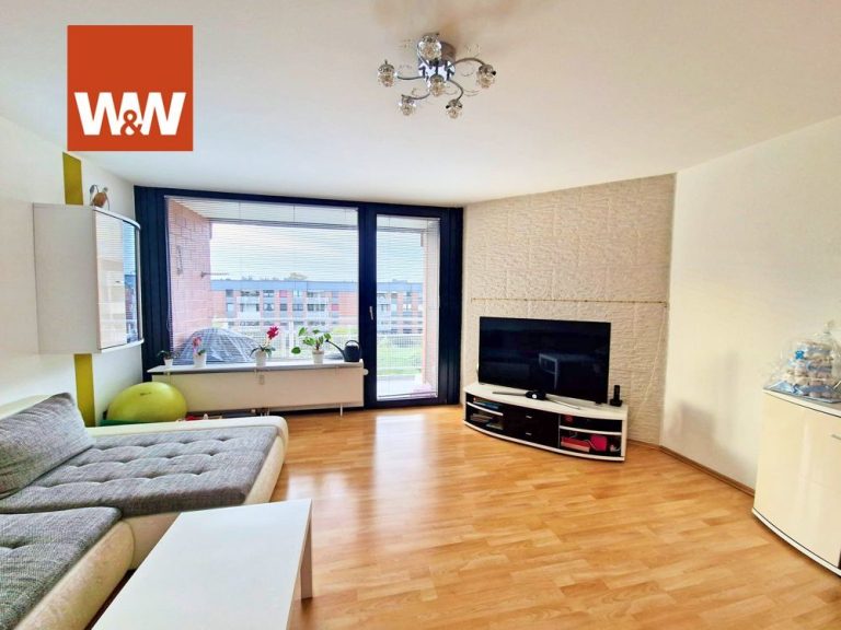 Immobilienangebot - Düsseldorf / Benrath - Alle - Geräumige 2,5 Zimmer -Wohnung in Benrath mit Garagenstellplatz
