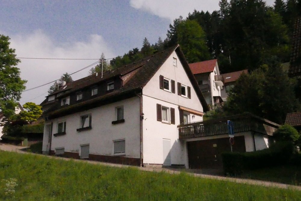 Immobilienangebot - Baiersbronn - Alle - Sanierungsbedürftiges Zweifamilienhaus in guter Lage in Schönmünzach