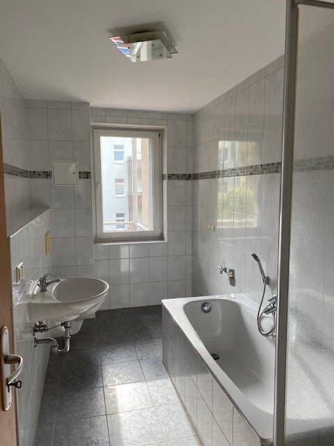 Immobilienangebot - Magdeburg / Fermersleben - Alle - VERKAUFT! 3 attraktive Mehrfamilienhäuser in gesuchter Lage in Magdeburg als sichere Anlage