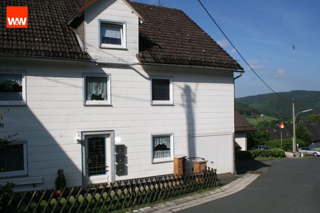 Immobilienangebot - Bad Laasphe / Hesselbach - Alle - Dachgeschoßwoh. mit kl. Dachterrasse