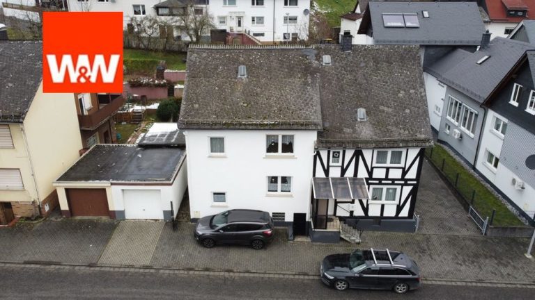 Immobilienangebot - Haiger-Langenaubach - Alle - Bezugsfertige Haushälfte mit Garten und Garage