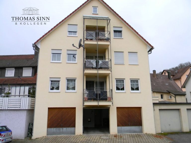 Immobilienangebot - Weißbach - Alle - 3 -Zimmer-Wohnung mit Balkon
Garage im Haus
Gut vermietet