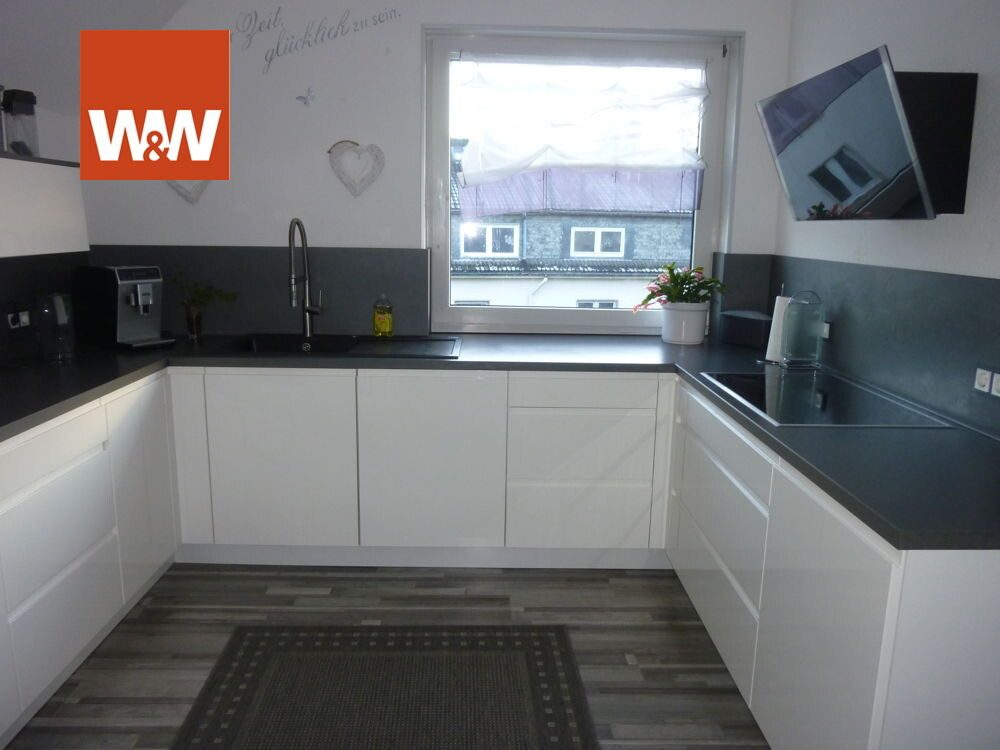 Immobilienangebot - Remscheid - Alle - xxx Ideal für Handwerker xxx
Freistehendes bergisches Fachwerkhaus in Lennep