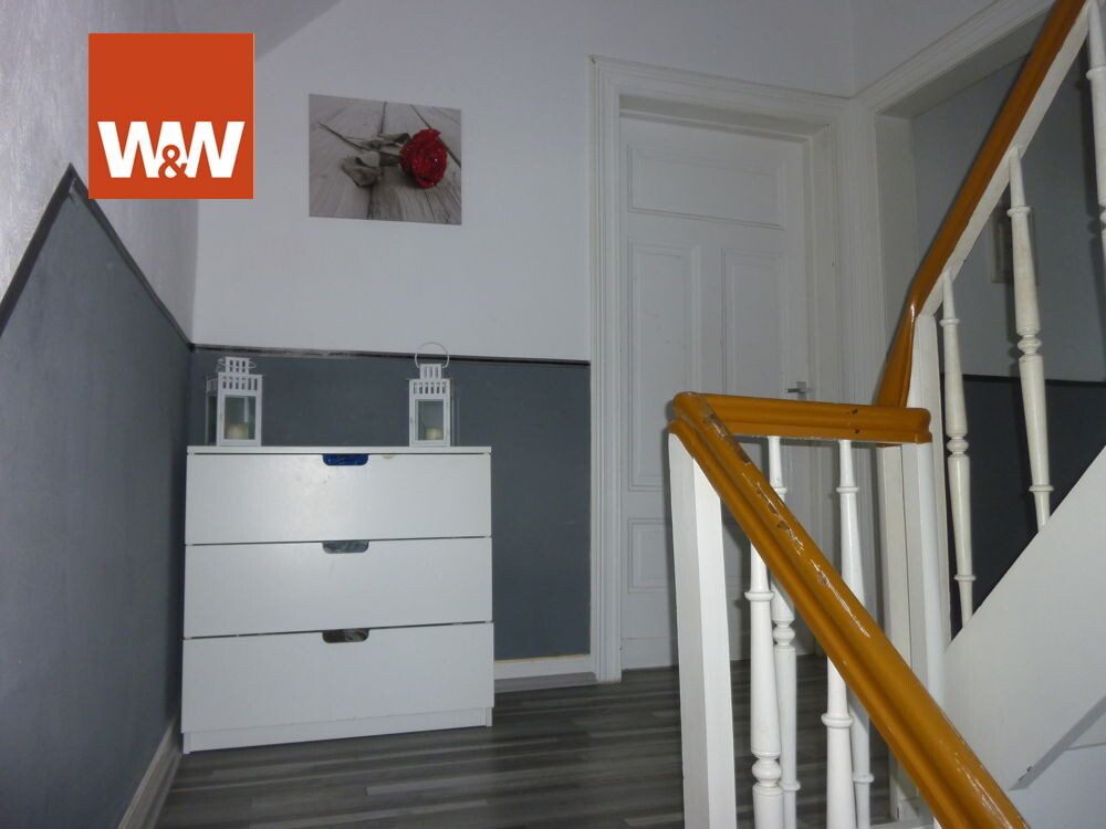 Immobilienangebot - Remscheid - Alle - xxx Ideal für Handwerker xxx
Freistehendes bergisches Fachwerkhaus in Lennep