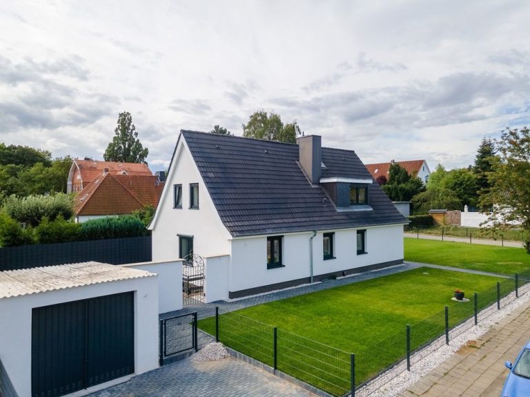 Immobilienangebot - Bad Schwartau - Alle - Hier ist Ihre Wohlfühl-Oase: Energieeffizientes, gemütliches und komfortables Einfamilienhaus