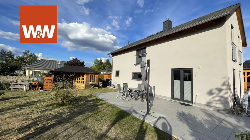 Immobilienangebot - Strausberg - Alle - Hochwertiges, neuwertiges Einfamilienhaus mit EBK und großer Terrasse in schöner Lage in Strausberg