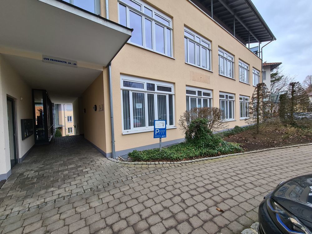Immobilienangebot - Überlingen - Alle - Tolles Büro in Überlingen Nähe Bahnhof 121 m² mit 4 separaten Büroräumen - großer Empfangsbereich!
