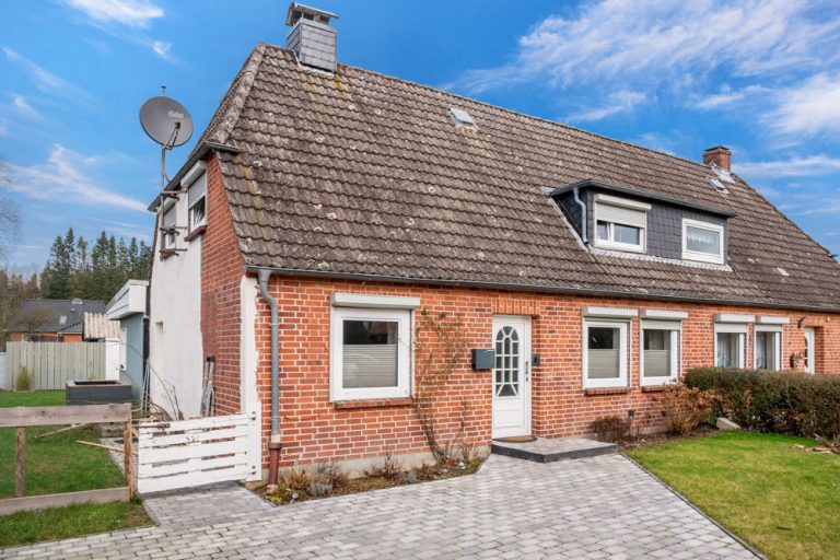 Immobilienangebot - Rohlstorf / Quaal - Alle - Baugrundstück inklusive ! - Moderne Doppelhaushälfte mit großem Grundstück