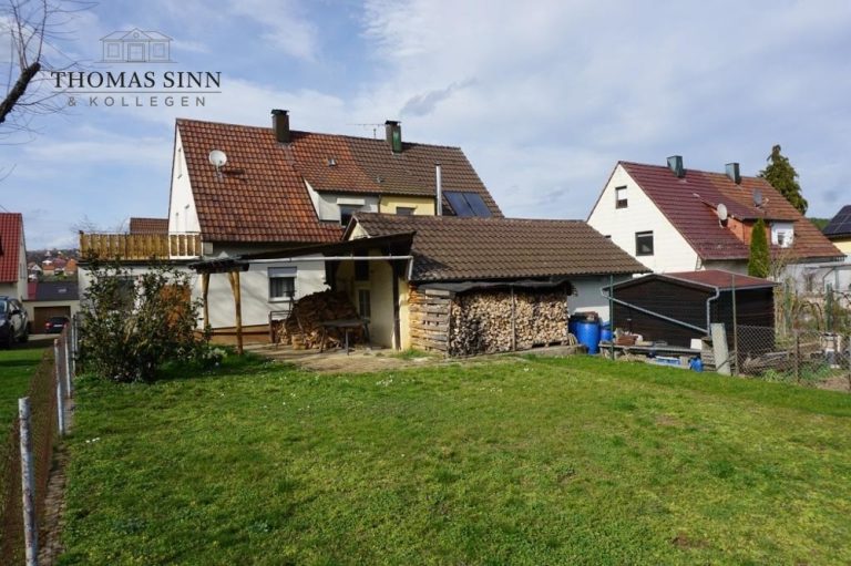Immobilienangebot - Neudenau - Alle - Renovierungsbedürftige Doppelhaushälfte mit großem Garten in ruhiger Wohnsiedlung mit TOP-Aussicht !