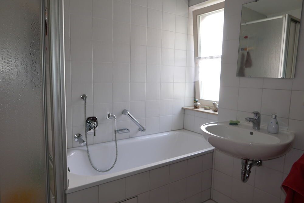 Immobilienangebot - Herrenberg - Alle - Gepflegte und helle 3-Zimmer-Wohnung in ruhiger und zentraler Lage von Herrenberg-Gültstein