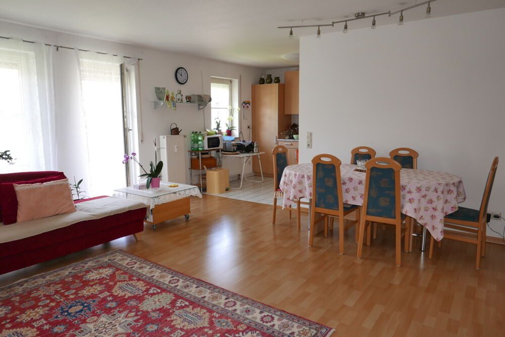 Immobilienangebot - Herrenberg - Alle - Gepflegte und helle 3-Zimmer-Wohnung in ruhiger und zentraler Lage von Herrenberg-Gültstein