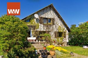 Immobilienangebot - Altlandsberg - Alle - Prachtvoller Garten und sehr gepflegtes Einfamilienhaus, Pool, Sauna, sechs Zimmer, Doppelgarage