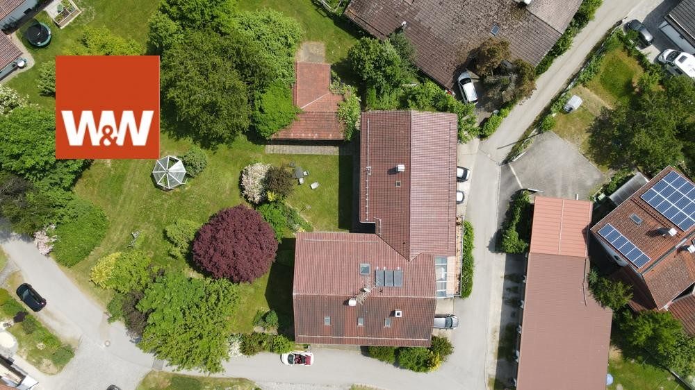 Immobilienangebot - Tittling / Hötzendorf - Alle - Teilsaniertes MFH mit idyllischem Garten und viel Platz zur Verwirklichung: zB Mehrgenerationenhaus