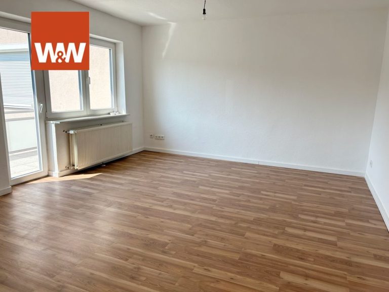 Immobilienangebot - Düsseldorf - Alle - Schicke 4- Zimmer Wohnung mit 2 Balkonen, frisch renoviert